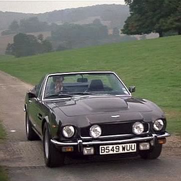 Aston Martin V8 Volante